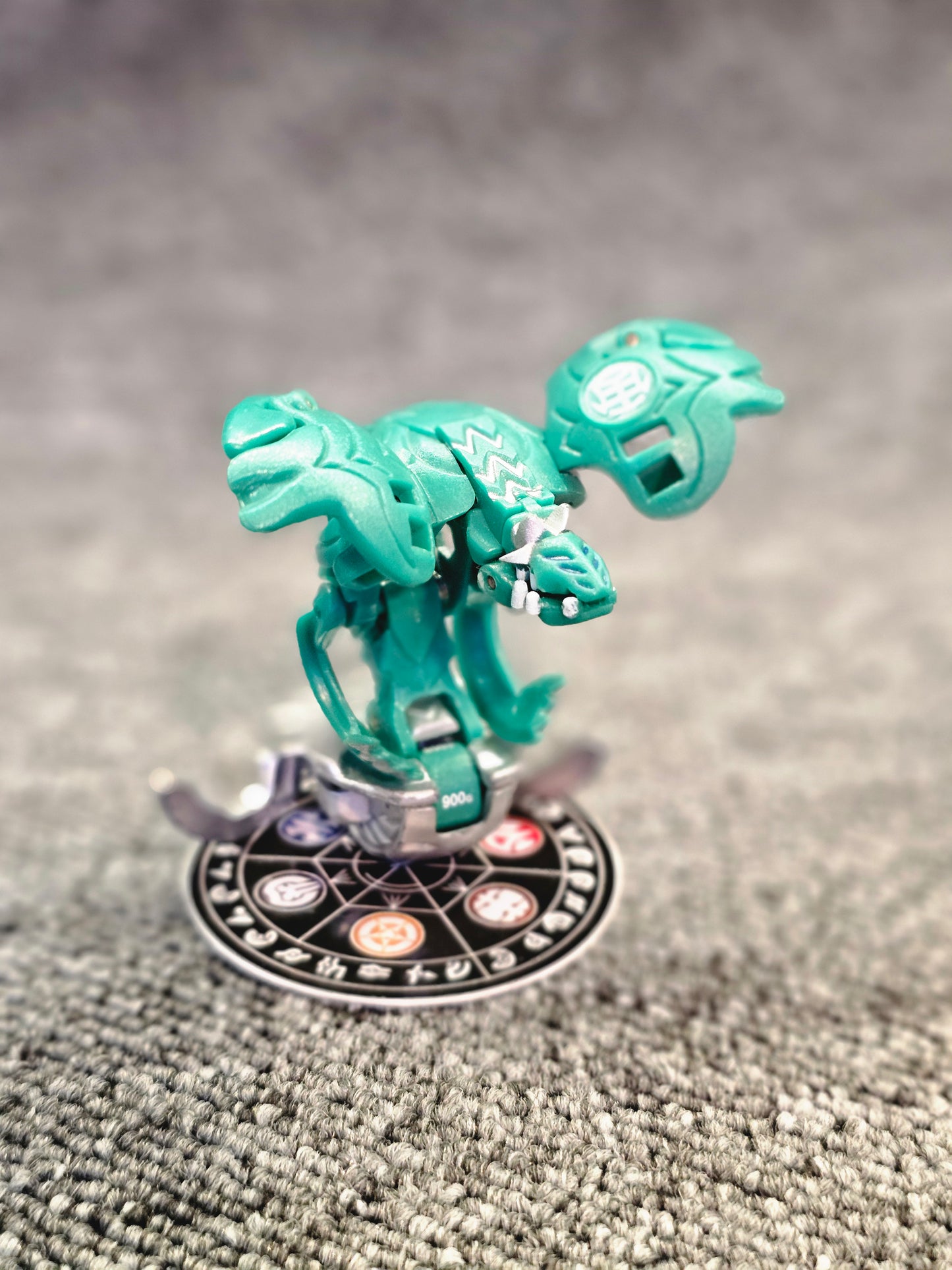 Season 4: Ventus Razenoid (Diecast)