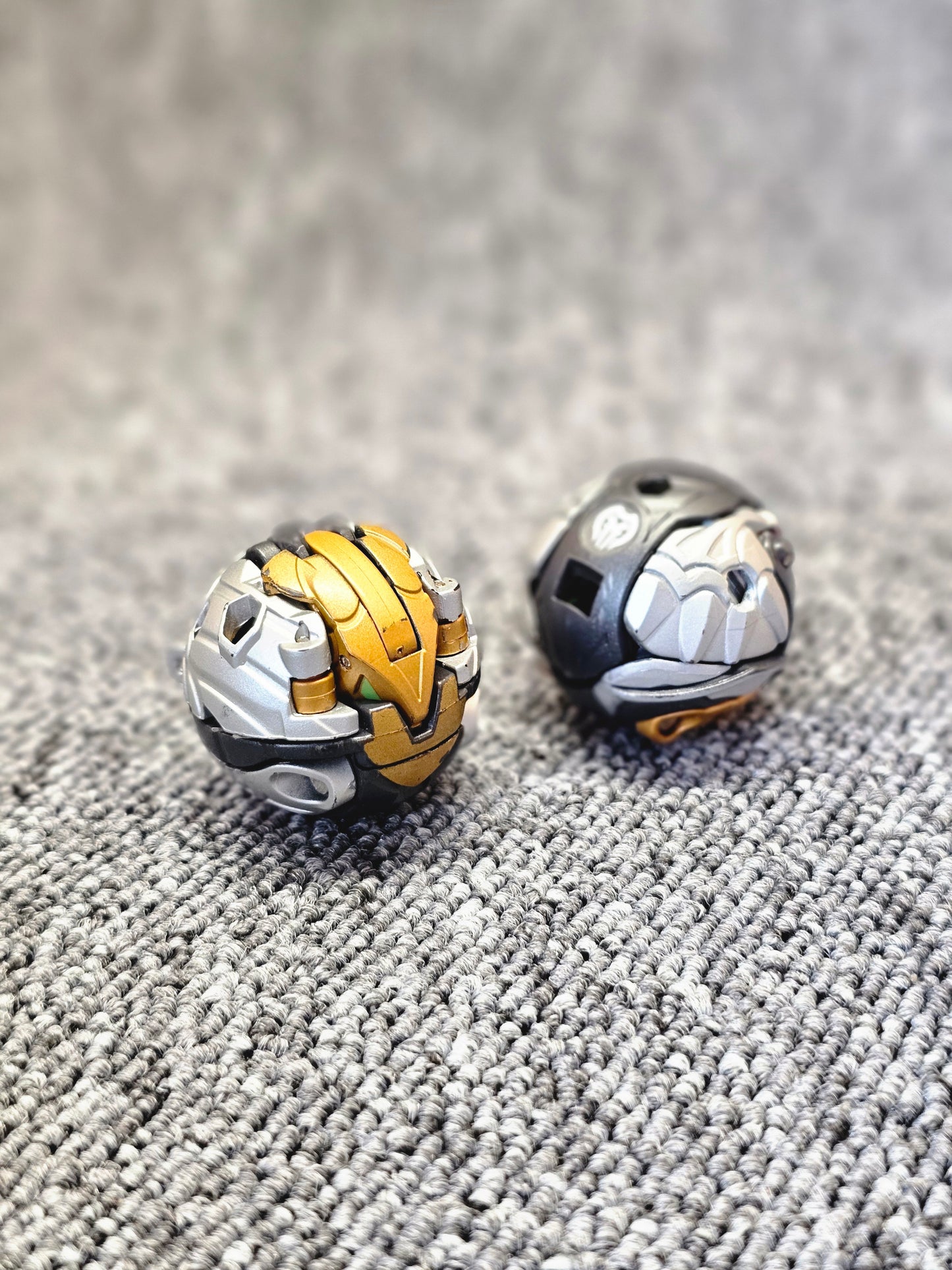 Season 4: Bakugold Darkus Betakor (Radizen & Roxtor)