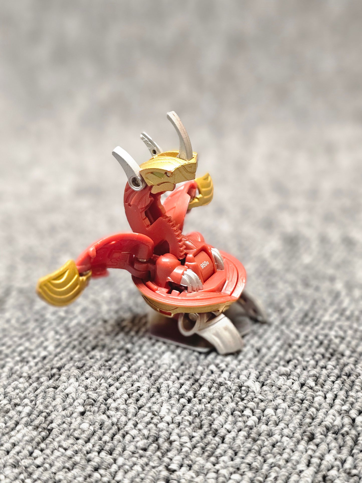 Season 4: Bakugold Pyrus Meta Dragonoid