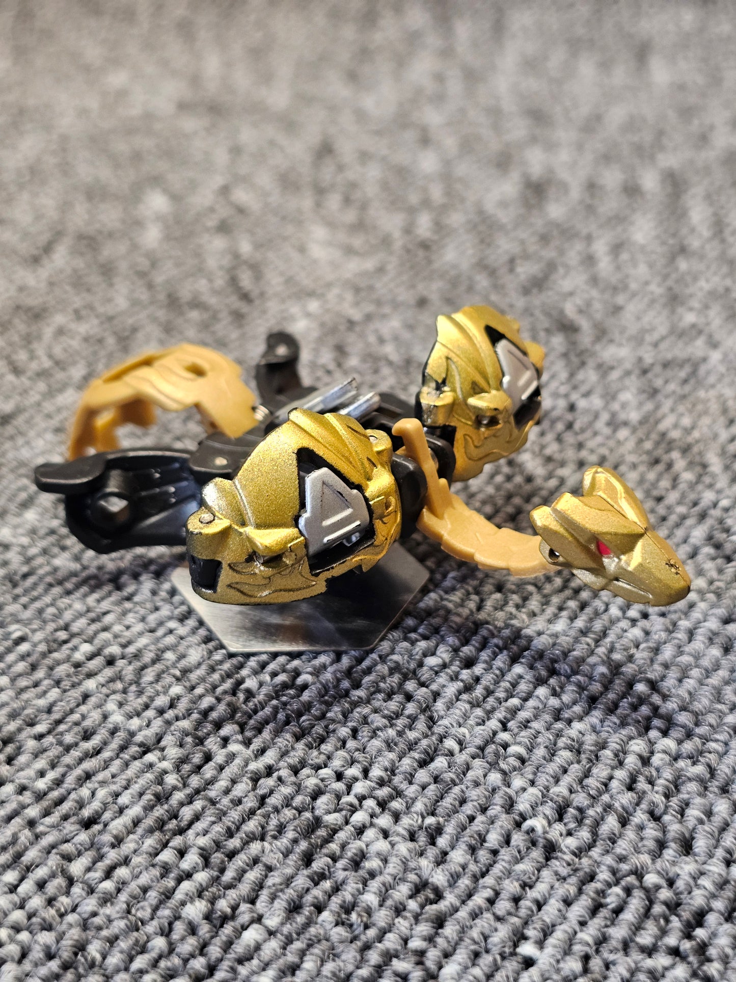 Season 4: Bakugold Darkus Betadron
