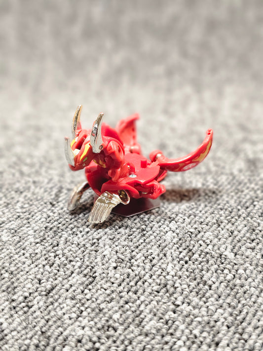 Season 3: Pyrus Lumino Dragonoid